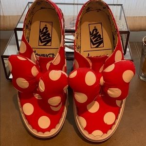 Minnie mouse vans